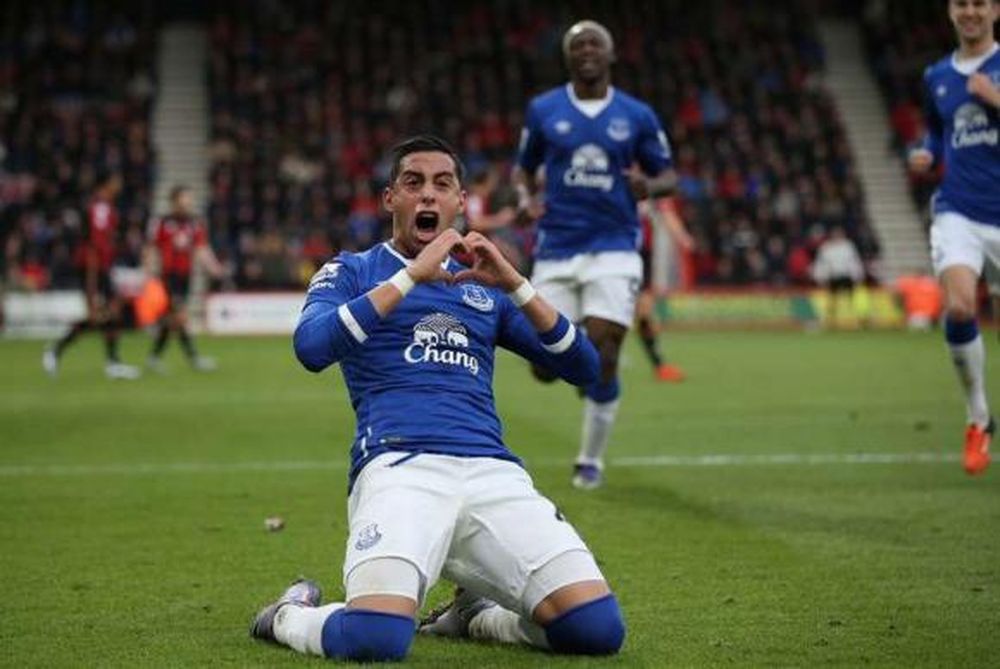 Los hinchas ingleses le hicieron una canción a Funes Mori