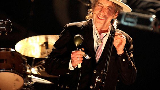 Los 80 años de Bob Dylan, la omnipresente figura de la cultura popular contemporánea