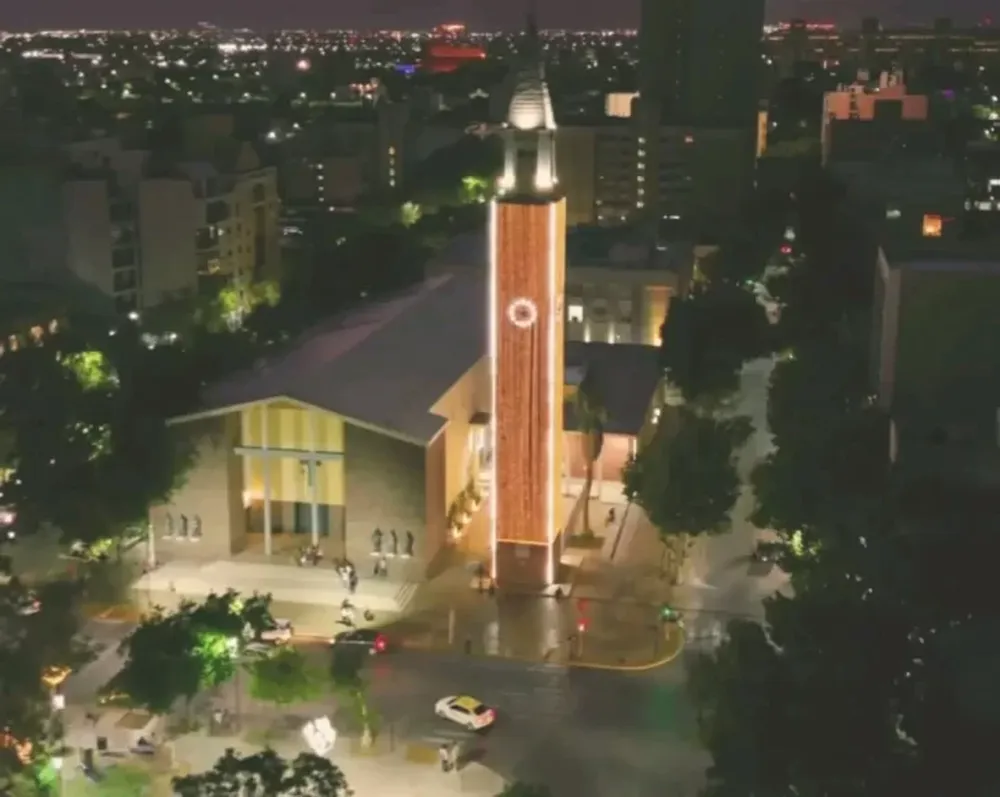 El campanil ya es un atractivo de Navidad