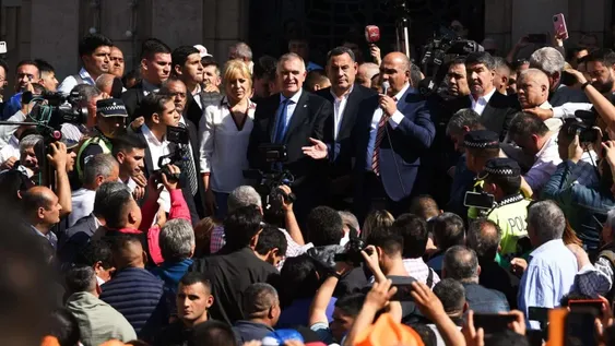 Tras bajarse, Manzur anunció que Tucumán votará en junio