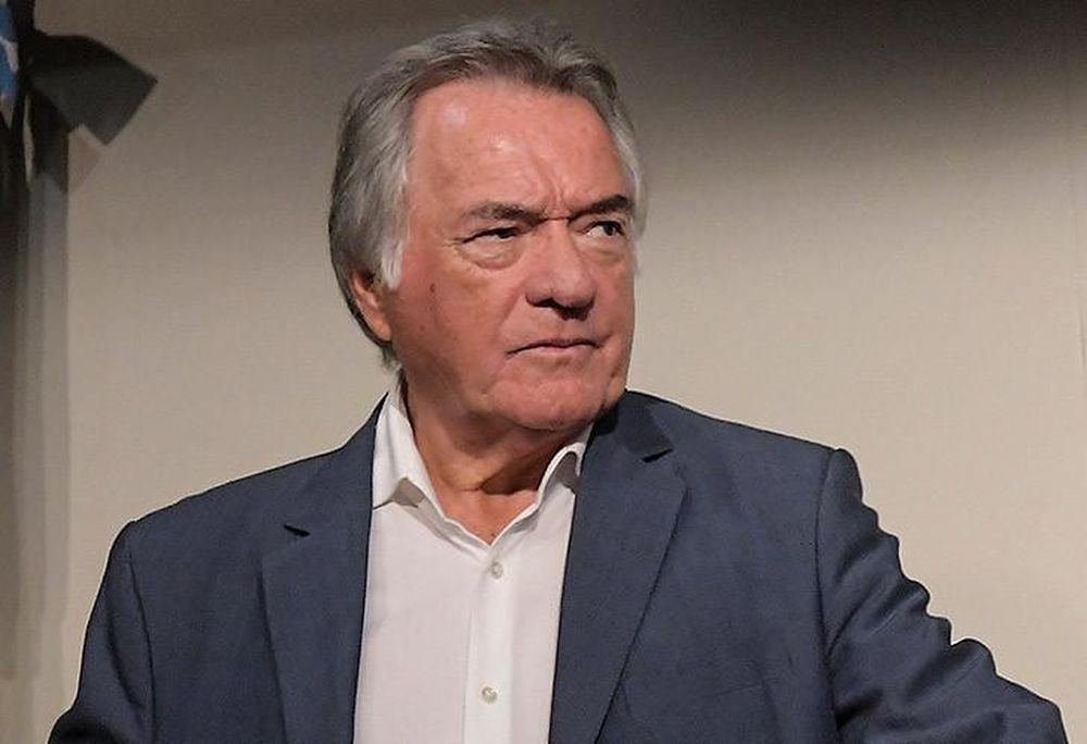 Denuncian a Luis Barrionuevo por millonario desvío de fondos