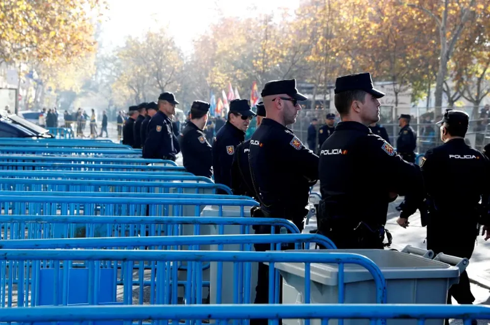[FOTOS] Mirá el impresionante despliegue policial en cancha del Madrid