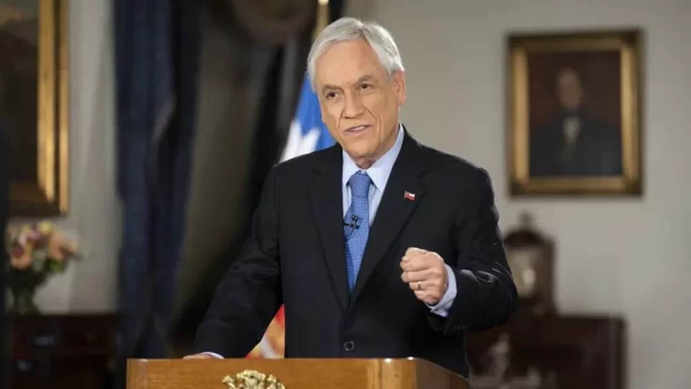 Piñera promulgó una ley que facilita la expulsión de extranjeros de Chile