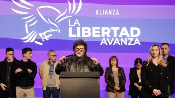 Milei busca reorganizar el frente político