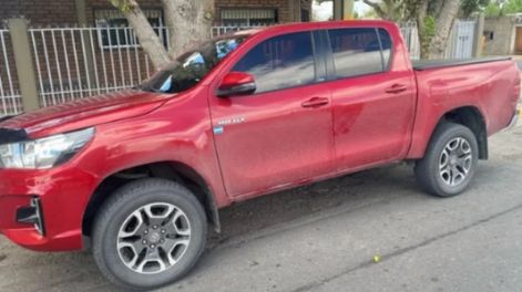 Manejaba una camioneta que fue robada en Córdoba: dijo que adquirió el vehículo de “buena fe”