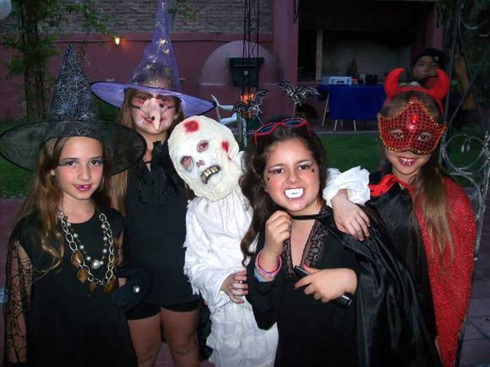 Cumple con brujas