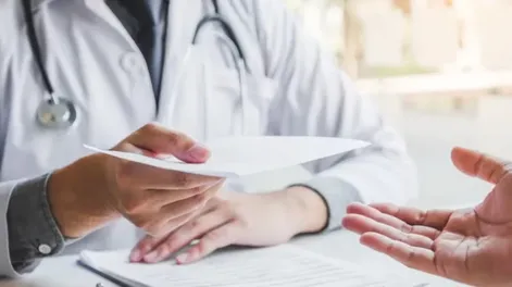 Las prepagas comenzaron a informar nuevos aumentos en las cuotas: de cuánto serán en junio