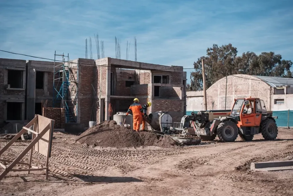 LA REACTIVACIÓN en etapas de la construcción de barrios terminó en noviembre, cuando iniciaron las obras en complejos que tenían 0% de avance. 