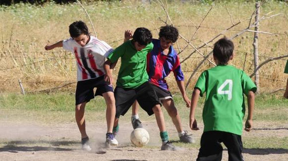 Mucho fútbol y chicos para  festejar un aniversario más