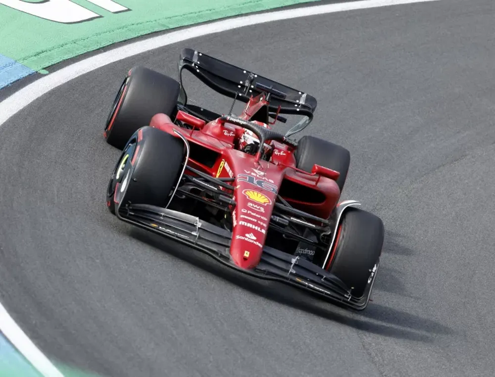Dominio inicial de Ferrari en Zandvoort