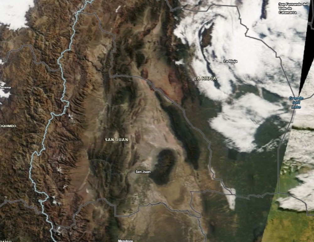 Por el momento la cordillera sanjuanina no muestra nieve acumulada, algo típico a esta altura del año. Imágen satelital de la NASA del 27/04/2026.