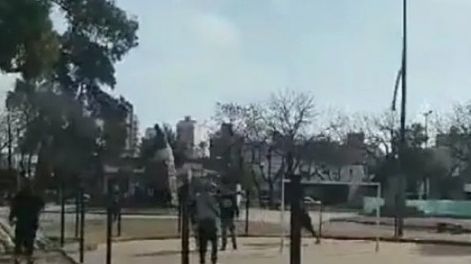 Murió el hincha de Lanús baleado en medio de un cruce entre barrabravas