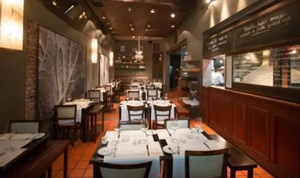 Realizó una dura crítica contra un restaurante, pero nunca se esperó semejante respuesta del dueño