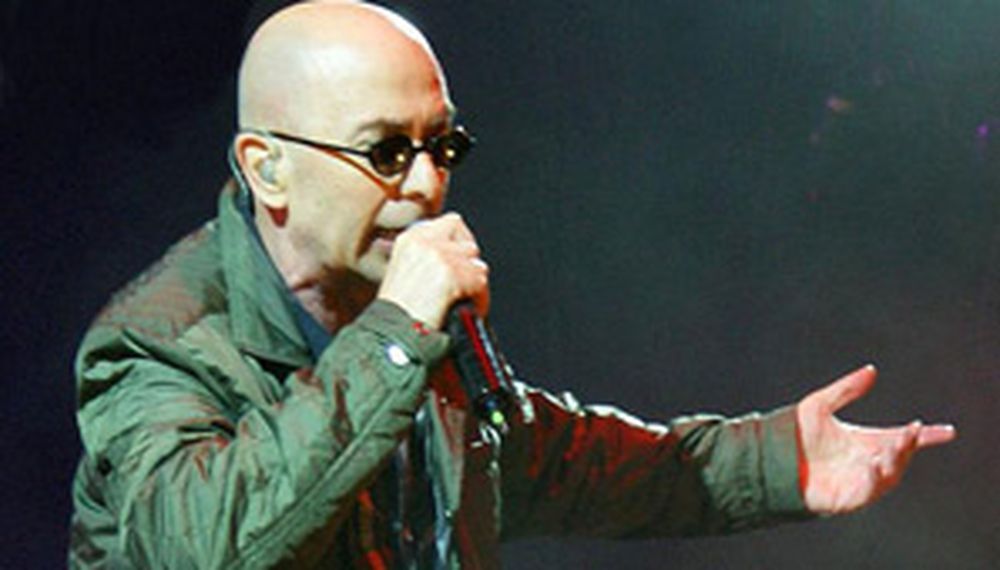 El Indio Solari sorprendió a sus fans: anunció un material del mítico recital de Tandil.