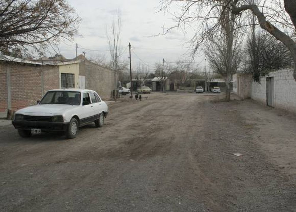 Volvieron a abrir una calle clave a la que le apareció un dueño