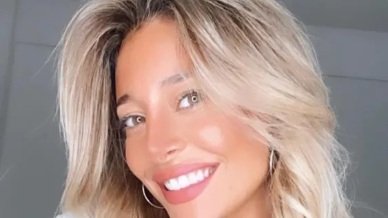 Sol Pérez lució una bikini XXS que tapó poco y nada