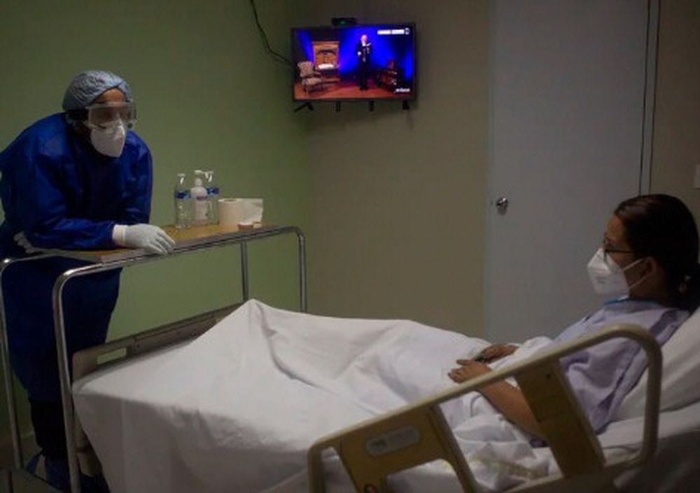 Covid: casos bajan 27% y las muertes suben 68%