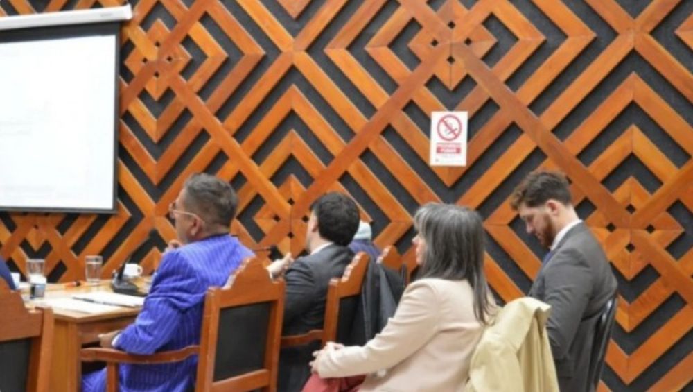 Caso de sextorsión: comenzó el juicio a la expareja acusada de difundir un video íntimo de una atleta