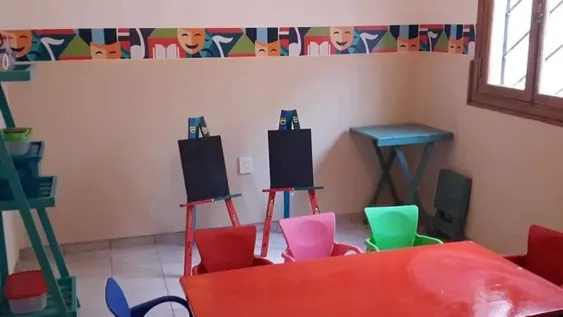 Afirman que solo quedan 9 maternales: “Los casinos llenos de ancianos y no nos dejan cuidar niños”