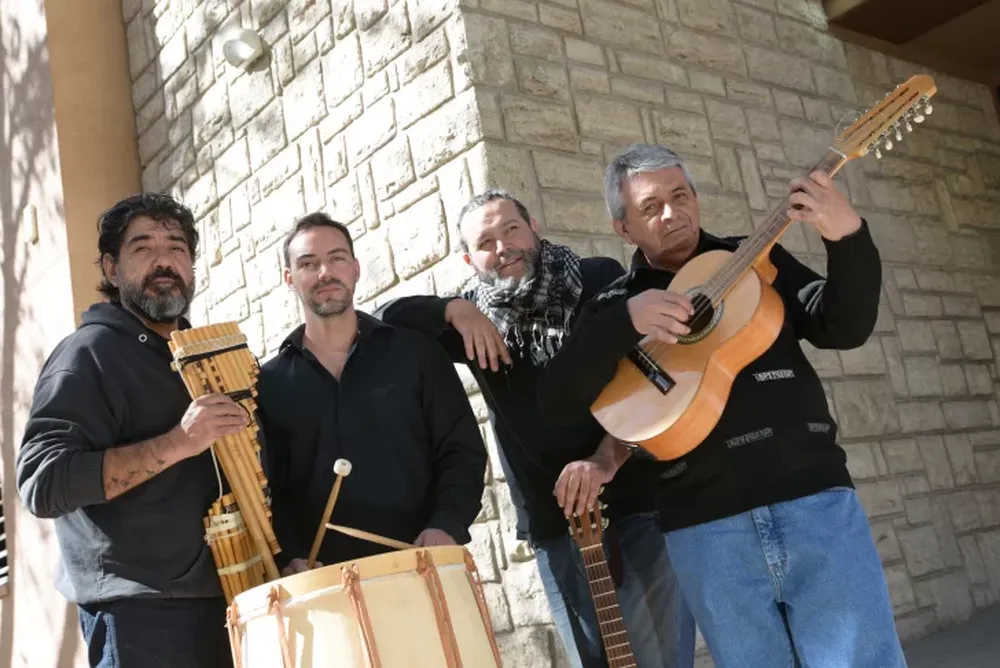 Mensajeros de los sonidos de la tierra