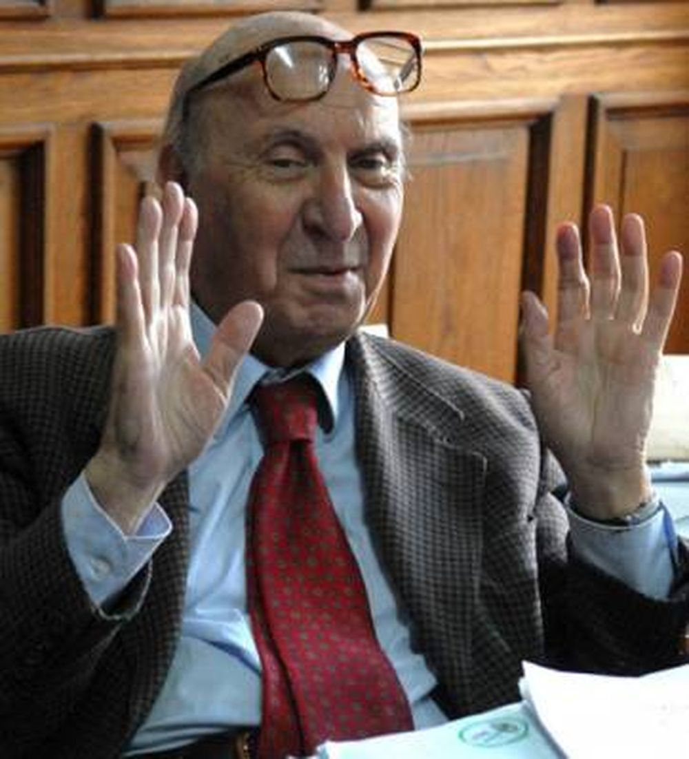 Murió  Clorindo Testa
