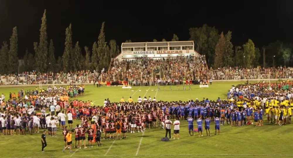 FIESTA. El fútbol del futuro llega a San Juan en un torneo que ya es un clásico de cada enero y en Trinidad se preparan para disfrutar el Mundialito.