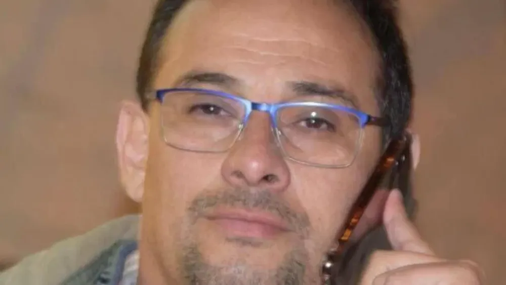 Fue dirigente social y estuvo bajo la lupa por vender mercadería del Estado: ahora lo investigan por extorsionar y amenazar a vecinos de un consorcio