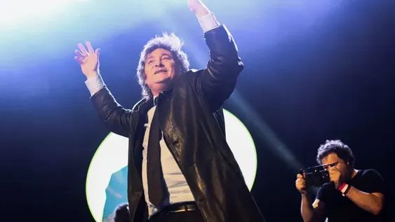 “Les ganamos a todos”, dijo Milei en Villa Crespo