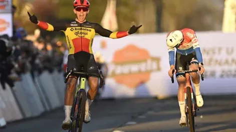 Definición, Nys se quedó con la quinta prueba de la Copa del Mundo en Bélgica.