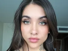 El gesto de María Becerra al visitar a una fan con cáncer. El gesto de María Becerra al visitar a una fan con cáncer.