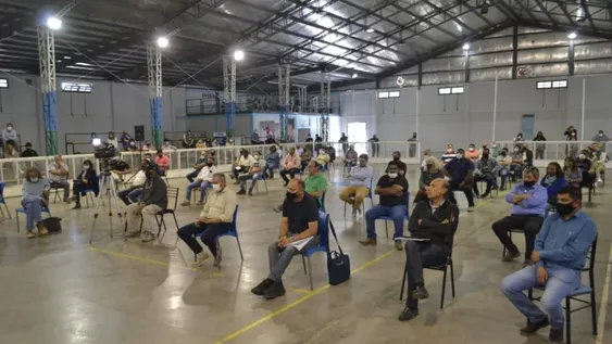 Después de la reunión con Hensel hay expectativa de proveedores iglesianos