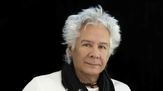 “Mis canciones siguen vigentes gracias a la realidad”