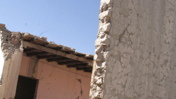 Una familia se salvó de lo peor luego de que se derrumbara el techo de su casa