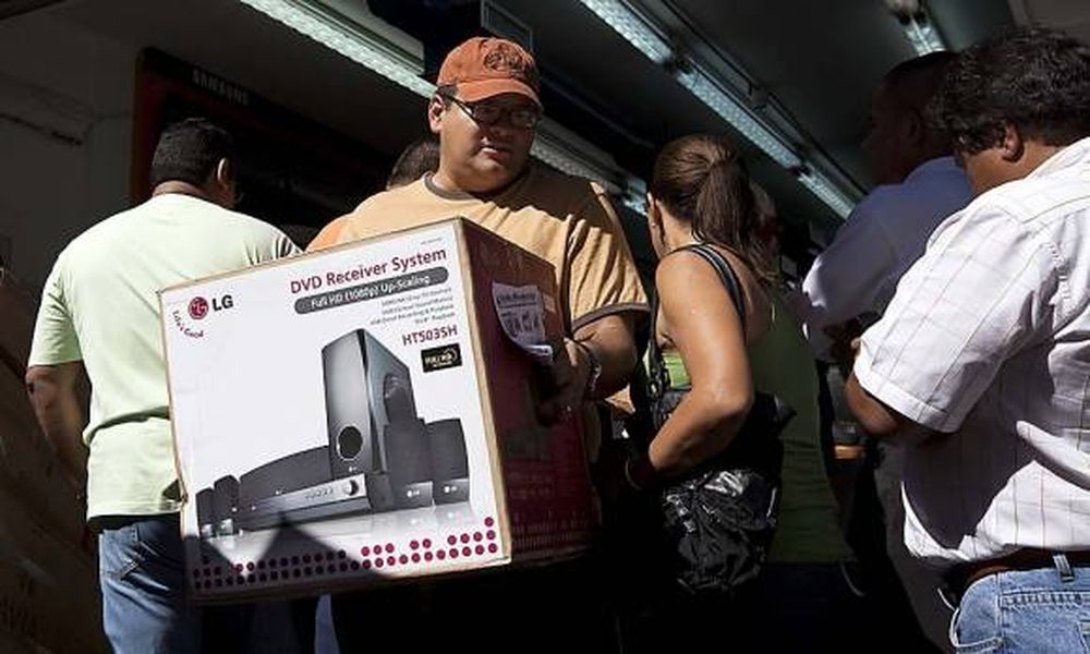 Chávez quiere militarizar el control de los precios