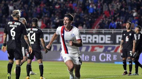 San Lorenzo venció a Riestra y se metió en zona de clasificación a los playoffs del Clausura