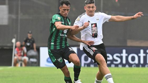 MEJORÍA. Es la que mostró el Verdinegro en su partido ante Riestra. Especialmente en el aparato defensivo.