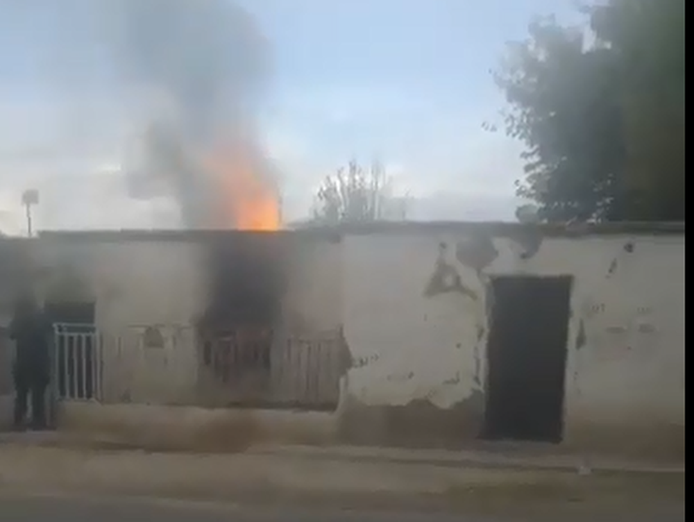 Un corte de electricidad generó un incendio en su vivienda y perdió parte de sus pertenencias