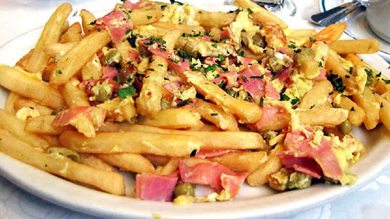 Cómo hacer un delicioso y fácil revuelto Gramajo en solo 4 minutos