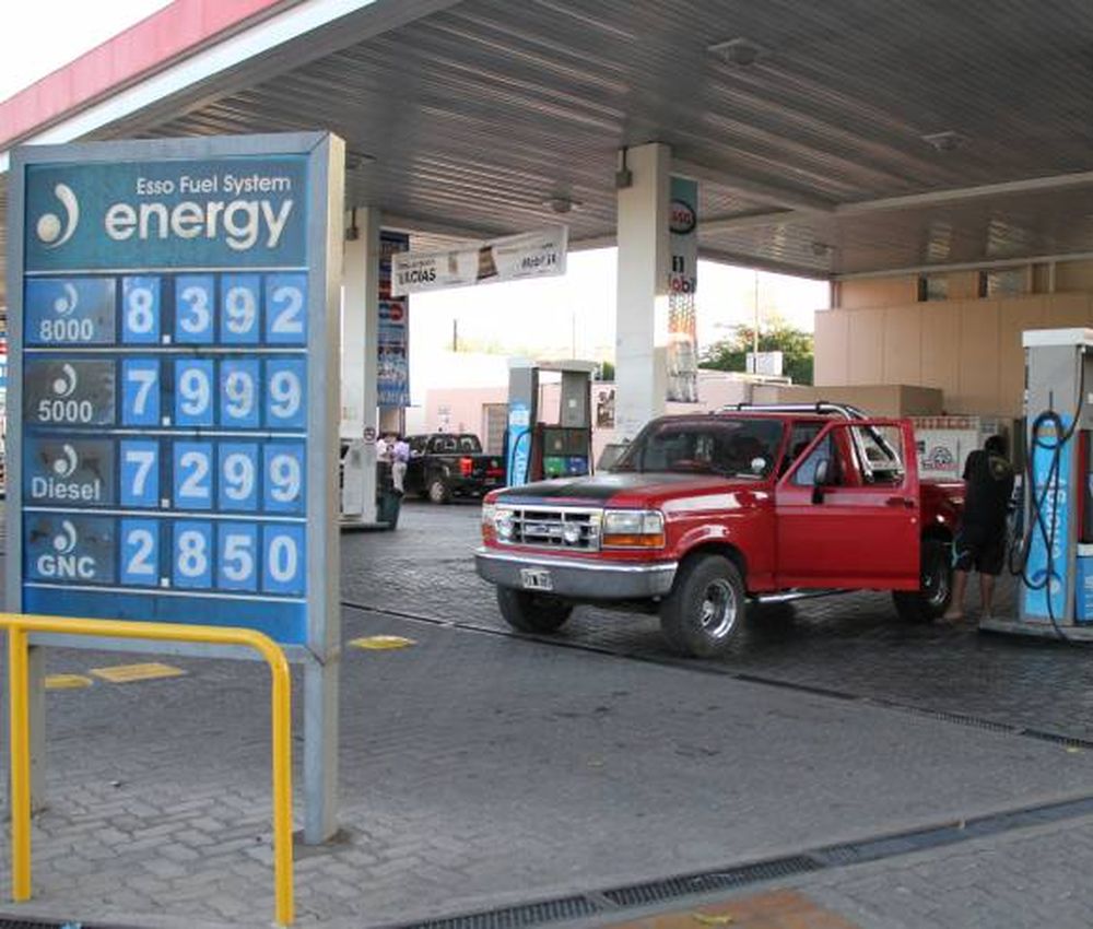 Naftas: estacioneros dicen  que pueden seguir subiendo