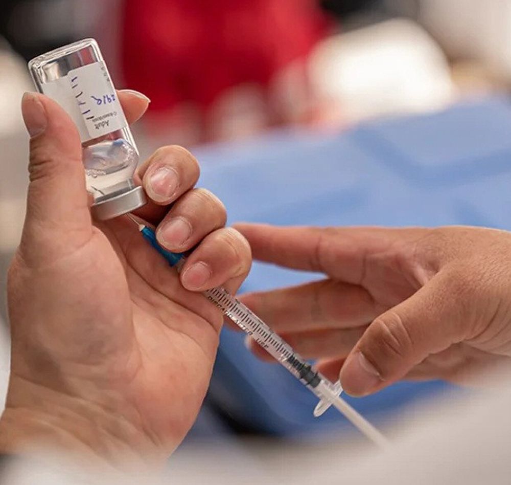 LA VACUNA.Es efectiva en un 97%.