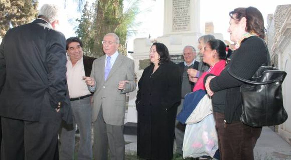 Homenaje de canillitas al fundador del diario