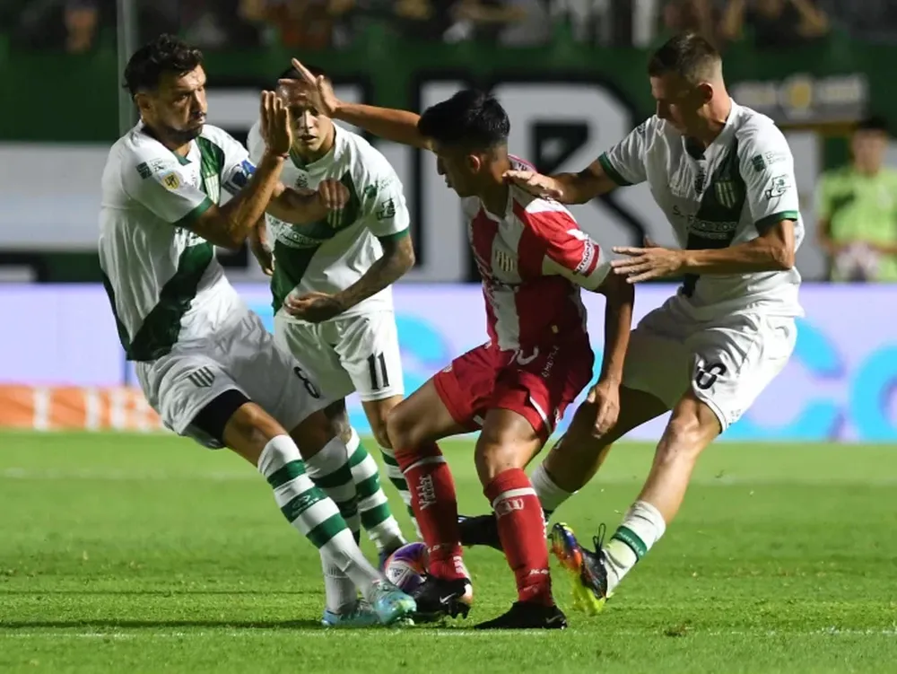 Banfield y Unión, en deuda tras el comienzo en la Liga Profesional