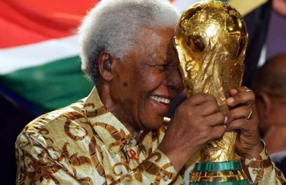 Sudáfrica celebró los 92 años de Mandela con trabajo social