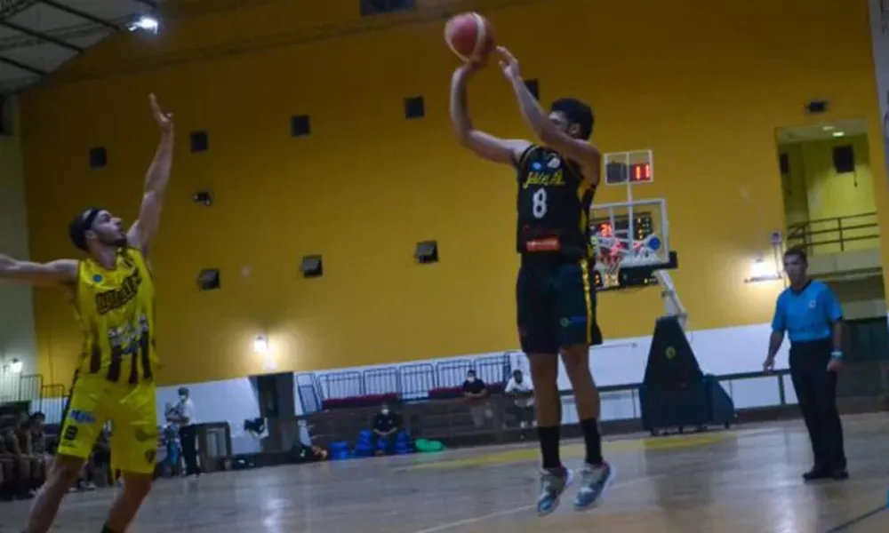 Jáchal, ante los santiagueños