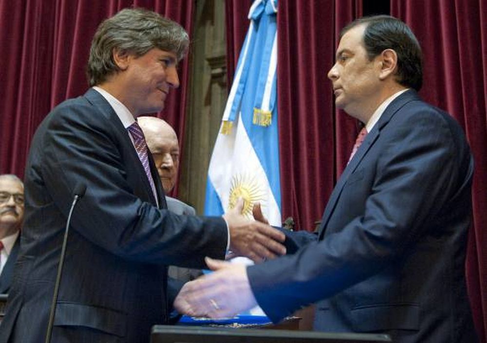 Bronca y elogios por la presidencia de Zamora