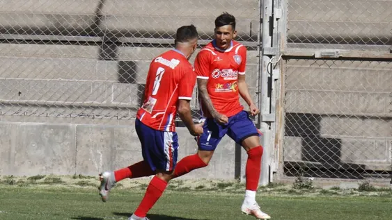 Por Espejo, Peñarol brilla y se ilusiona