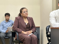 La obstetra Daniela Saldivar recibió el apoyo de toda la comunidad médica, inclusive del Sanatorio Argentino, uno de los lugares donde sigue trabajando. La obstetra Daniela Saldivar recibió el apoyo de toda la comunidad médica, inclusive del Sanatorio Argentino, uno de los lugares donde sigue trabajando.