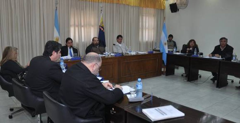 Juan Carlos duda pasar 800 contratados a planta