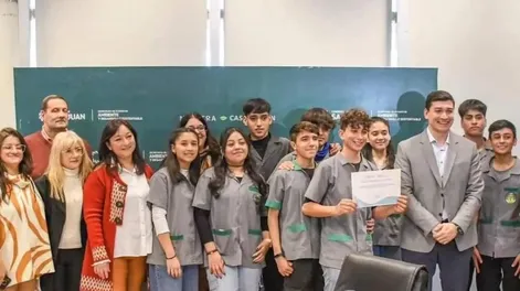 Alumnos ganadores de importante concurso