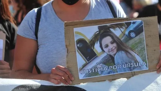 El presidente dijo que hay que ser “inflexibles” con los autores de los femicidios